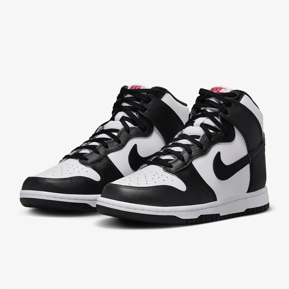 NIKE DUNK HIGH BLACK AND WHITE